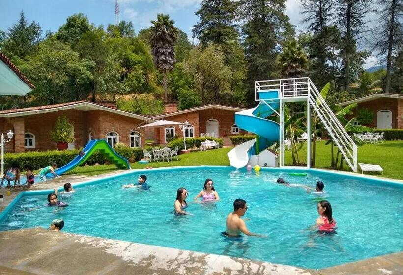 هتل Villa Monarca Inn