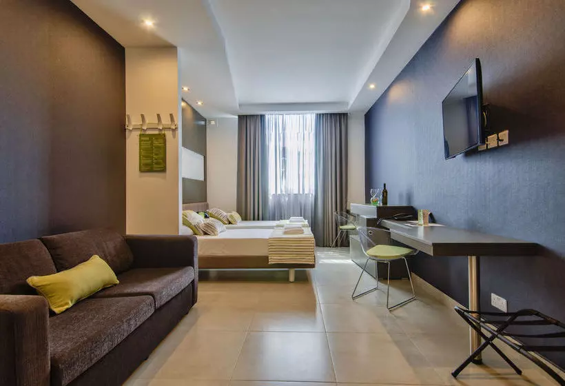 Jules Suites