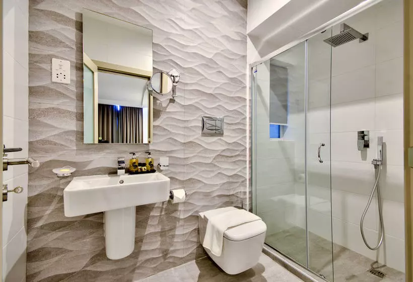 Jules Suites
