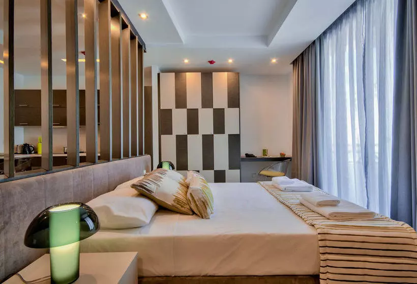 Jules Suites