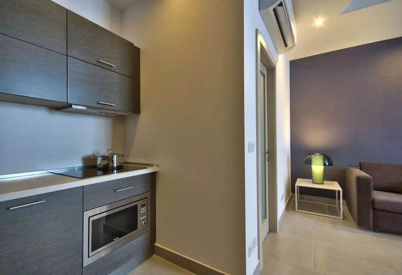 Jules Suites
