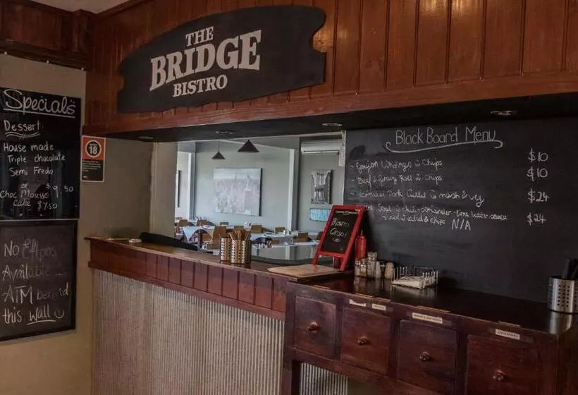 Moruya Waterfront Hotel Motel