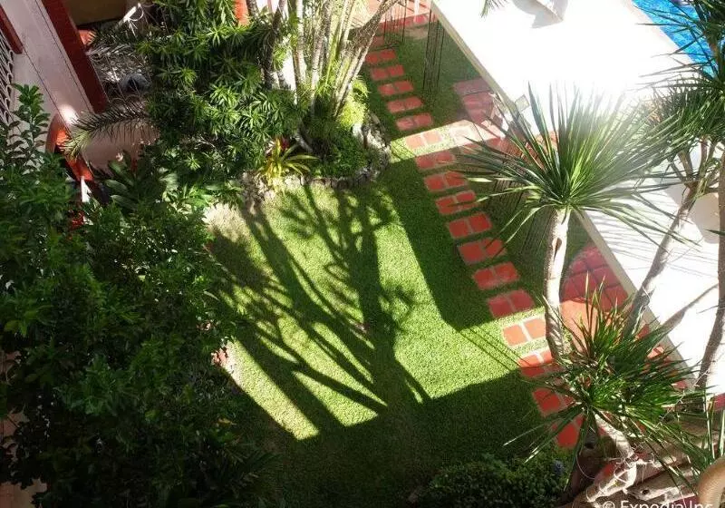 استراحتگاه Orchid Inn