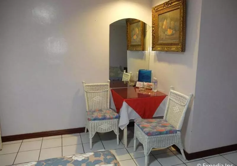 استراحتگاه Orchid Inn