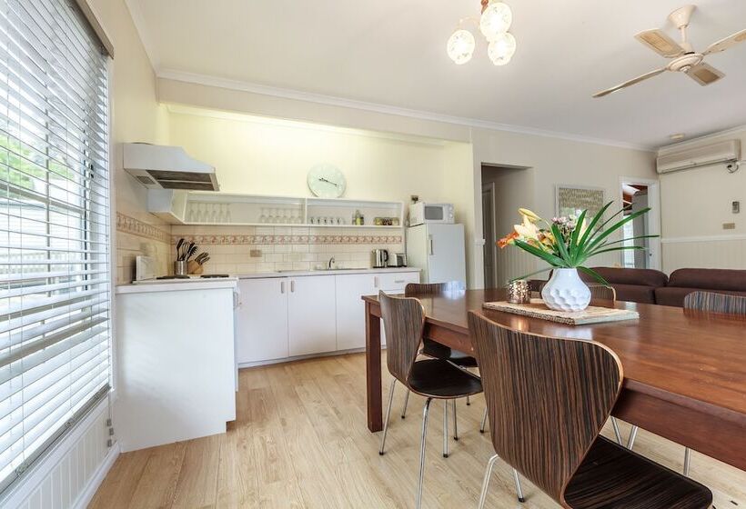 The Cottages At Hepburn Springs