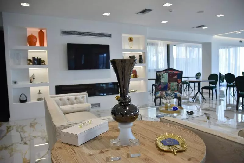 Hotelli Mythical Coast Wellness Retreat