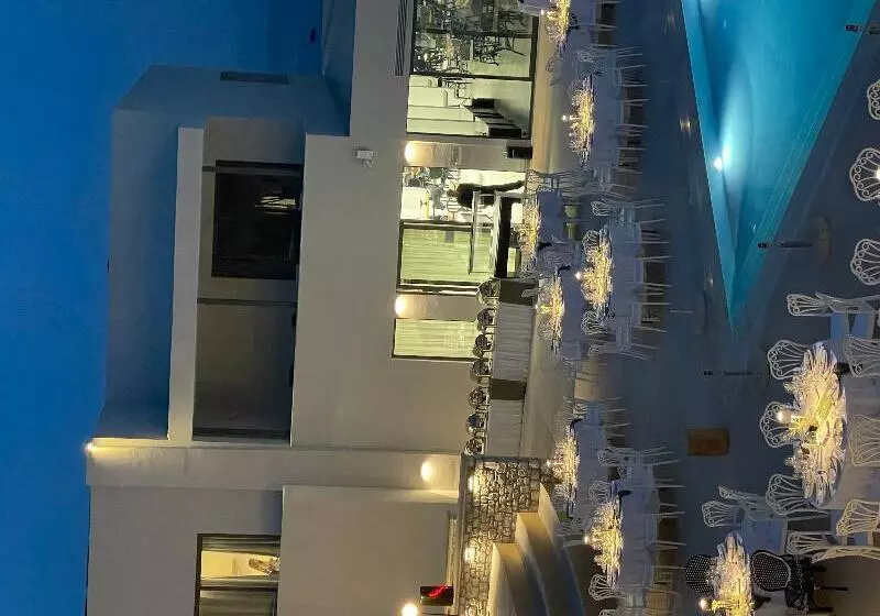 Hotelli Mythical Coast Wellness Retreat