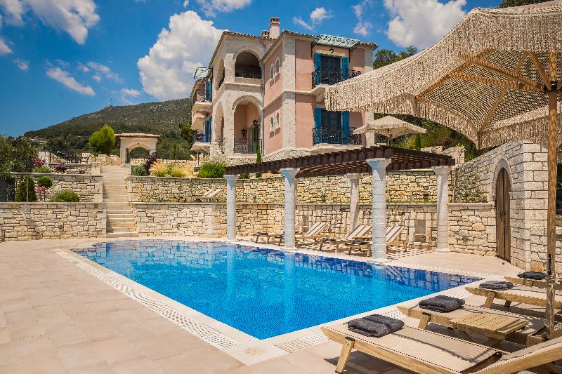 בית מלון כפרי Elysium Living Parga