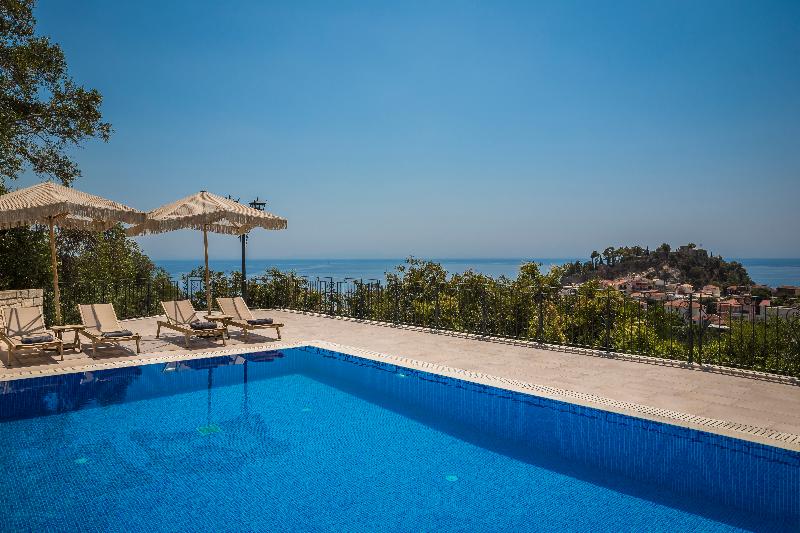 בית מלון כפרי Elysium Living Parga