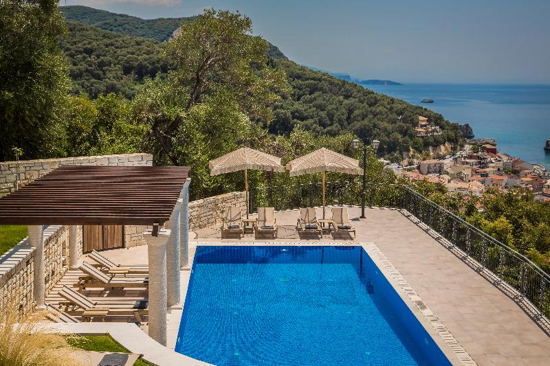 בית מלון כפרי Elysium Living Parga