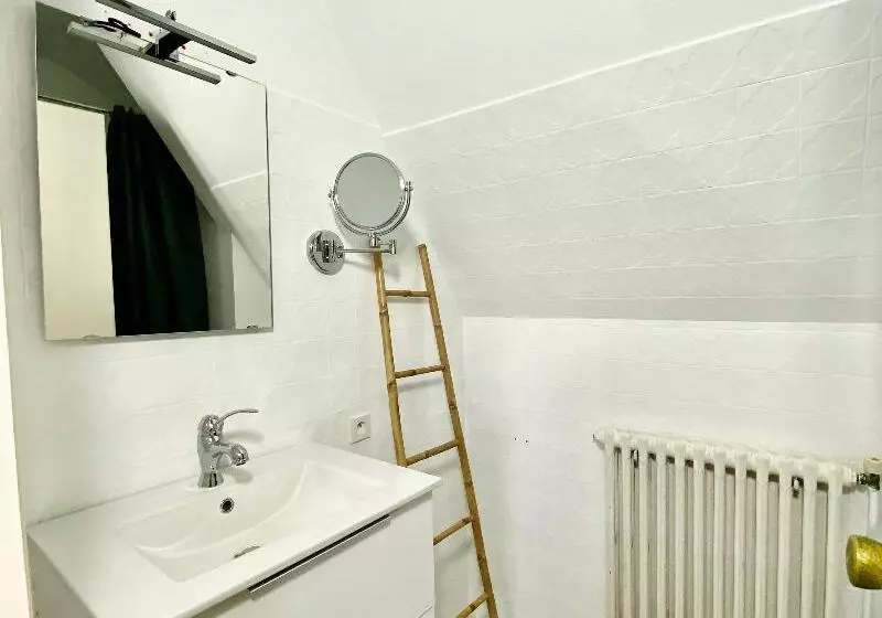 Hotelli Logis  La Maison Des Dunes