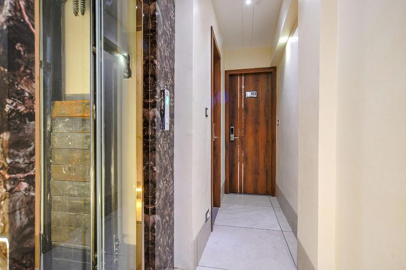 Hotel Collection O 45876 Benchmark Vijay Nagar