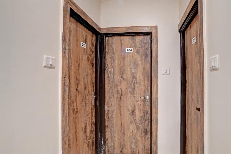 Hotel Collection O 45876 Benchmark Vijay Nagar