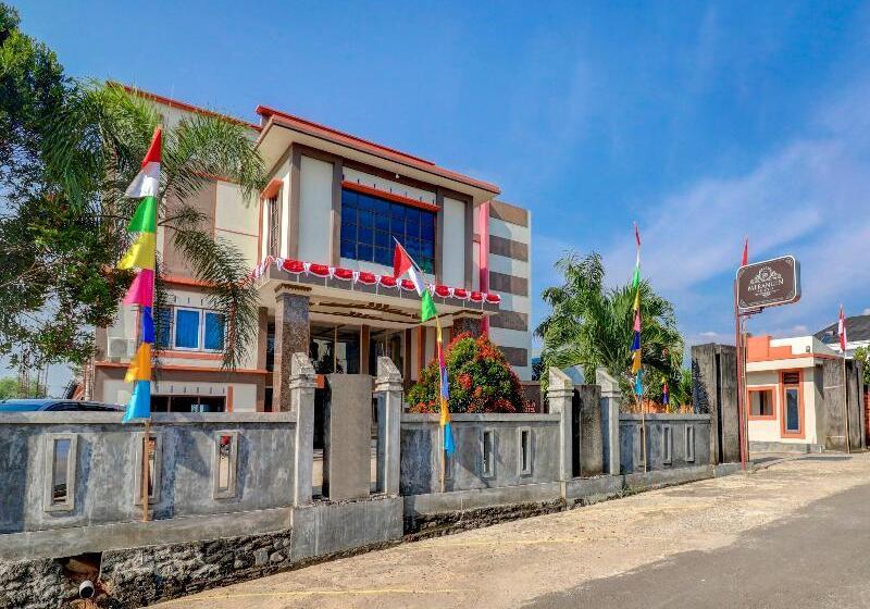 Отель Oyo 90564  Merangin Syariah