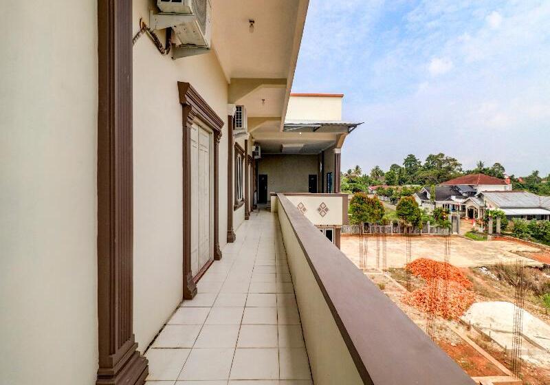 Отель Oyo 90564  Merangin Syariah