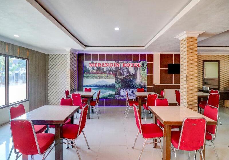 Отель Oyo 90564  Merangin Syariah