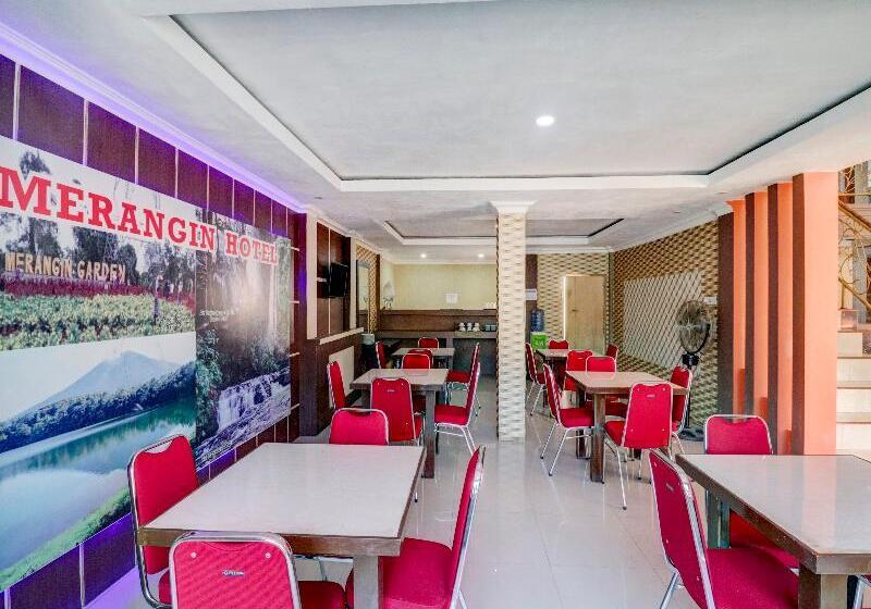 Отель Oyo 90564  Merangin Syariah