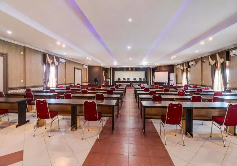 هتل Oyo 90564  Merangin Syariah