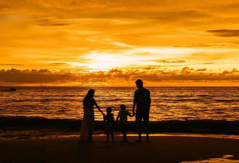 Hotel Phuket Emerald Beach Resort