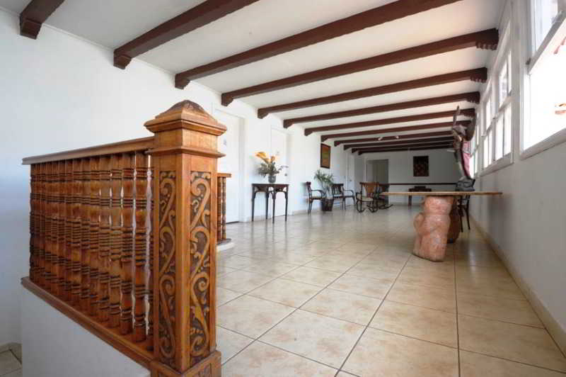 تختخواب و صبحانه Casa Real