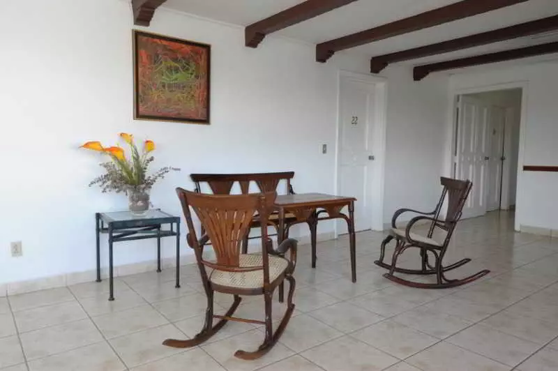 تختخواب و صبحانه Casa Real