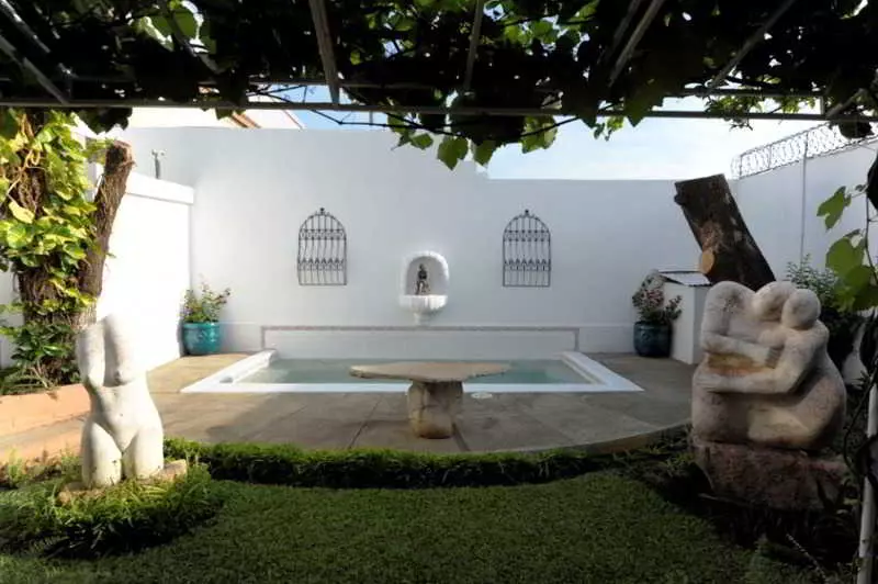 تختخواب و صبحانه Casa Real