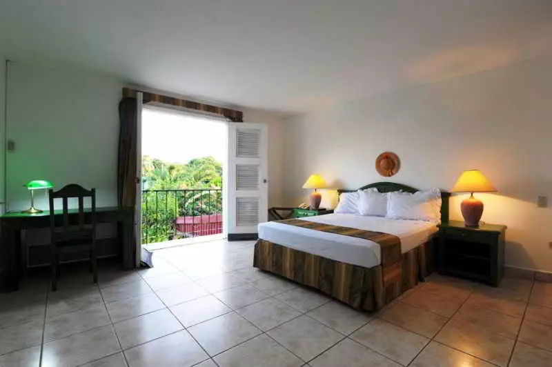 تختخواب و صبحانه Casa Real