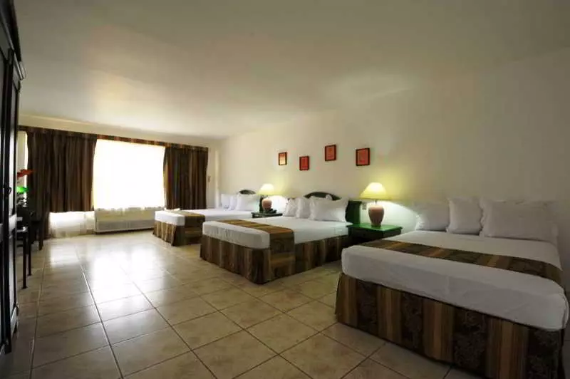 تختخواب و صبحانه Casa Real