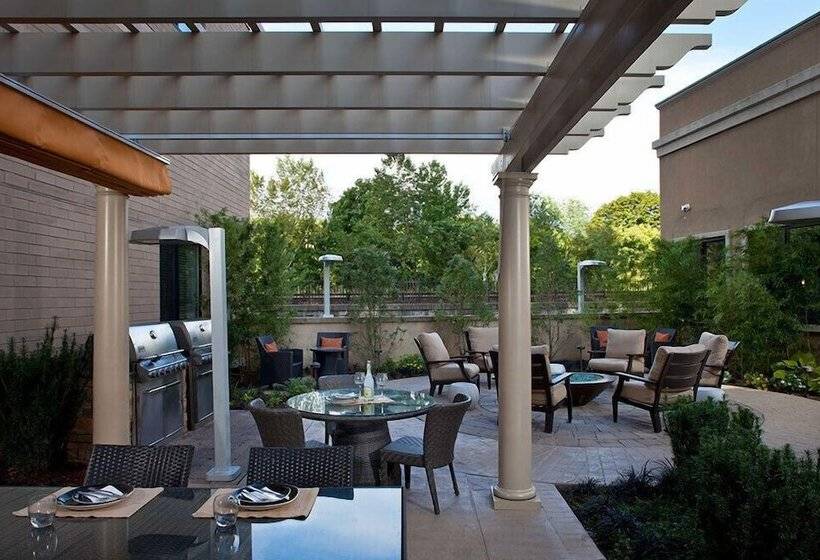 Furnished Quarters Bank Street Commons