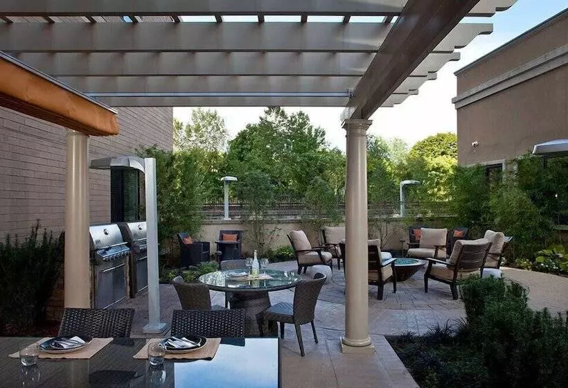 Furnished Quarters Bank Street Commons