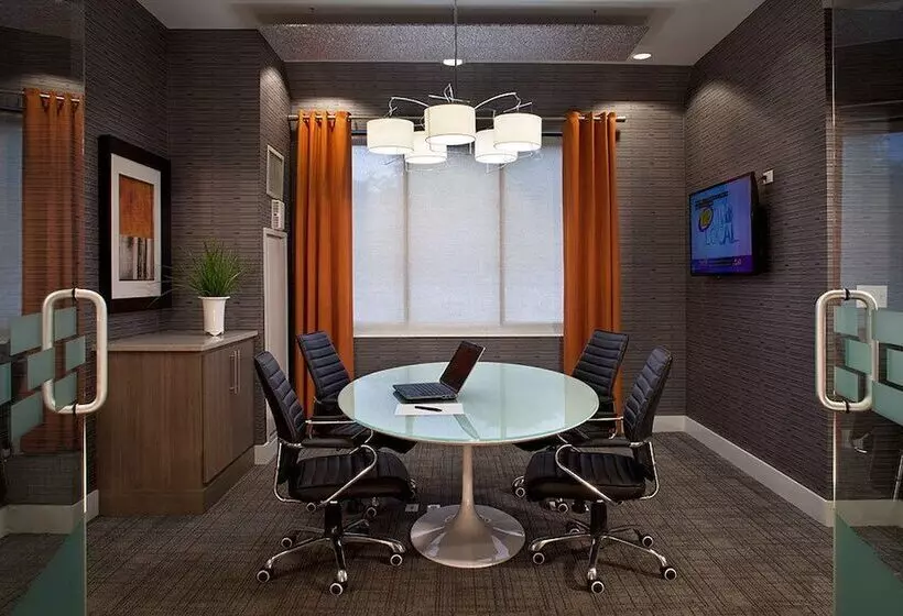 Furnished Quarters Bank Street Commons