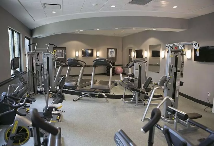 Furnished Quarters Bank Street Commons