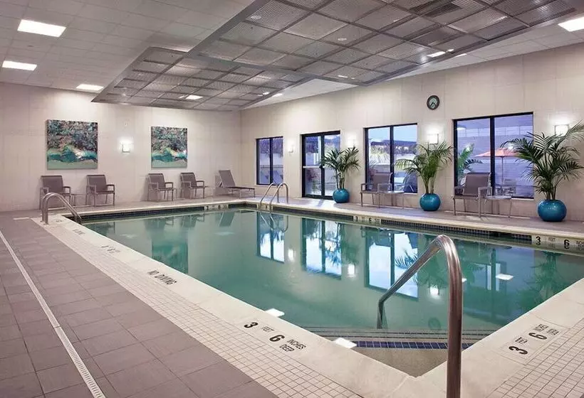 Furnished Quarters Bank Street Commons