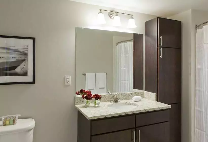 Furnished Quarters Bank Street Commons