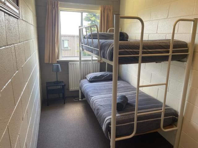 Отель Cooroona Alpine Lodge