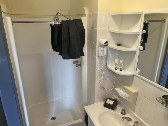 Отель Cooroona Alpine Lodge