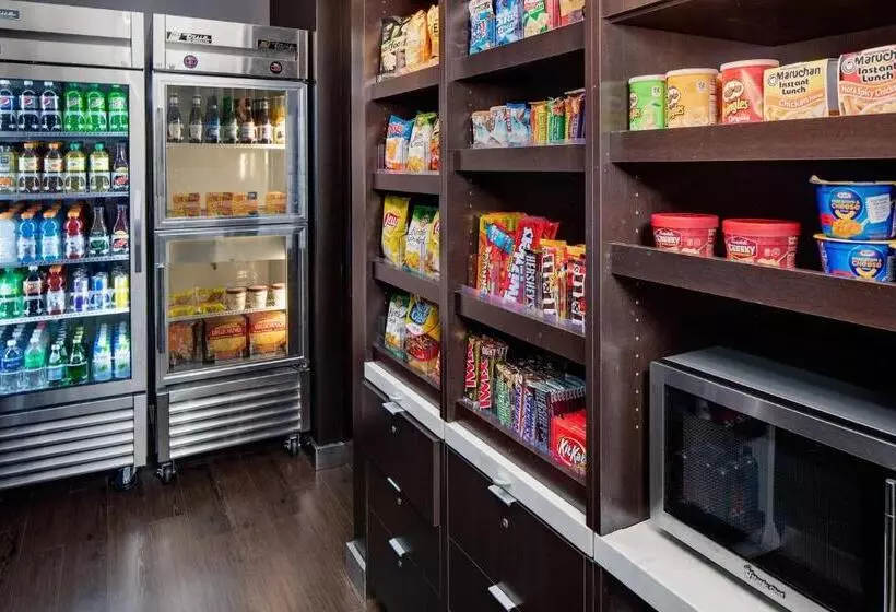 ホテル Courtyard By Marriott Houston Rice University