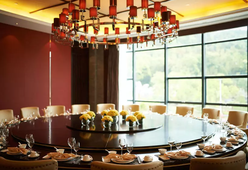 Hotel Howard Johnson Hot Spring Resort Wugongshan