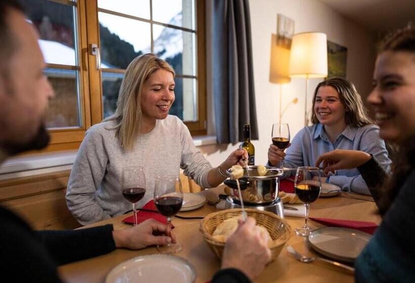 בית מלון כפרי Landal Hochmontafon