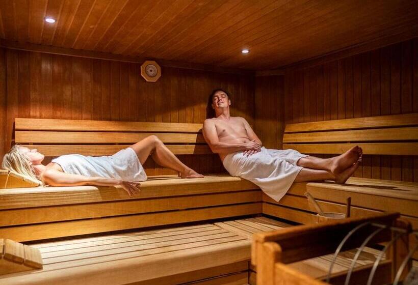 בית מלון כפרי Landal Hochmontafon