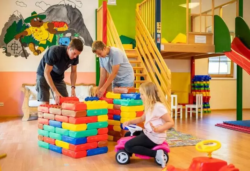 Hotelli Landal Hochmontafon