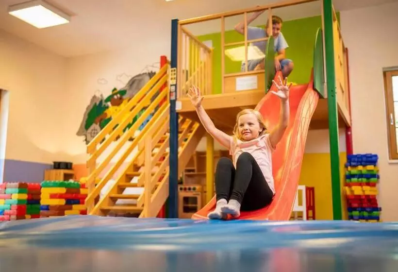 Hotelli Landal Hochmontafon