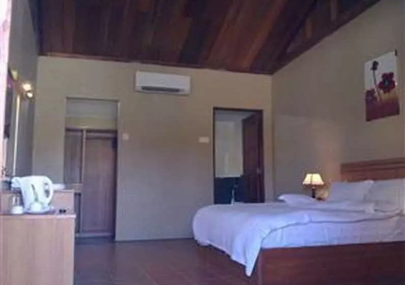 Отель Landcons Resort