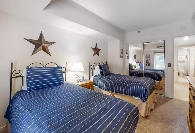 Отель Park Station Condominiums 234