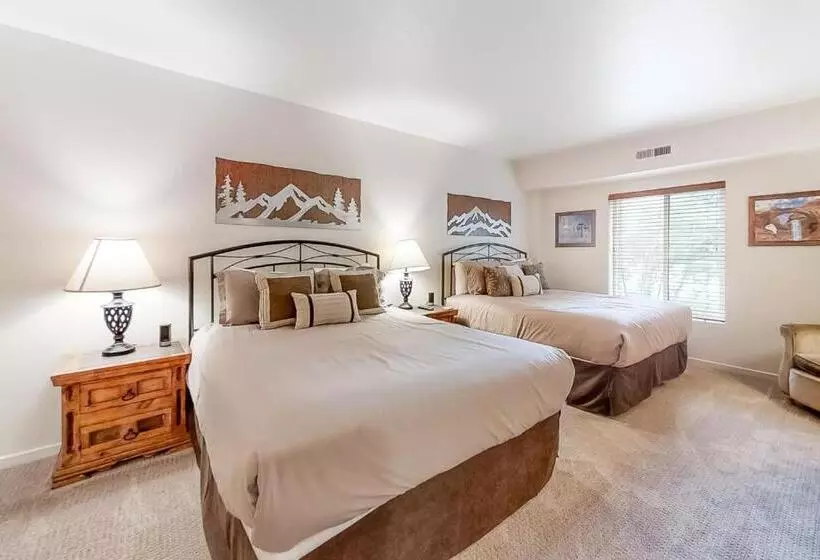 Отель Park Station Condominiums 234