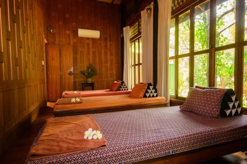 Hotel Petchvarin Resort And Spa