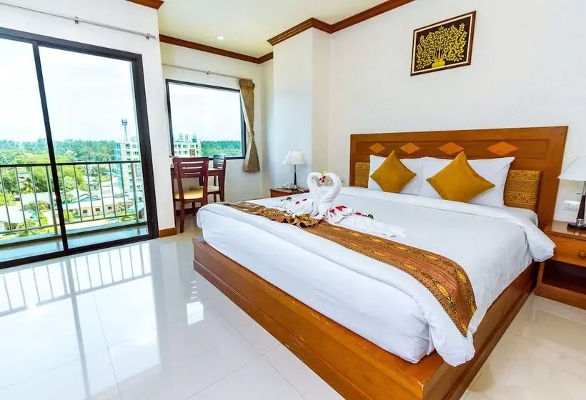 בית מלון כפרי Airport Resort Phuket