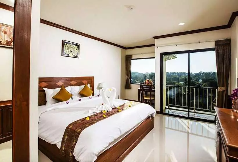 בית מלון כפרי Airport Resort Phuket