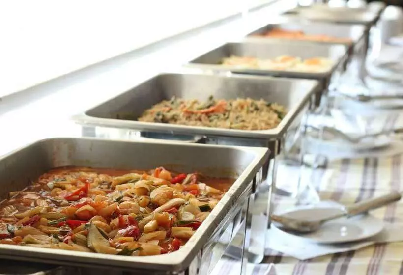 בית מלון כפרי Airport Resort Phuket