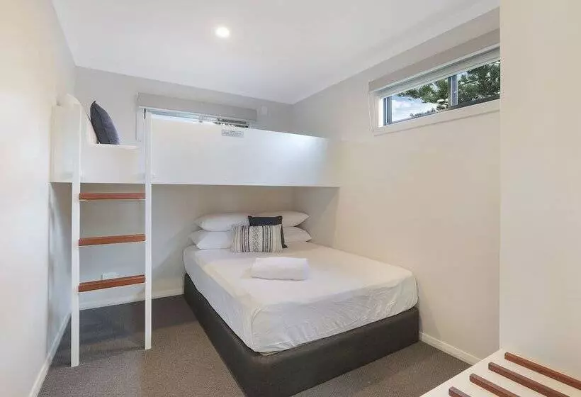 Отель Reflections Forster Beach Holiday Park